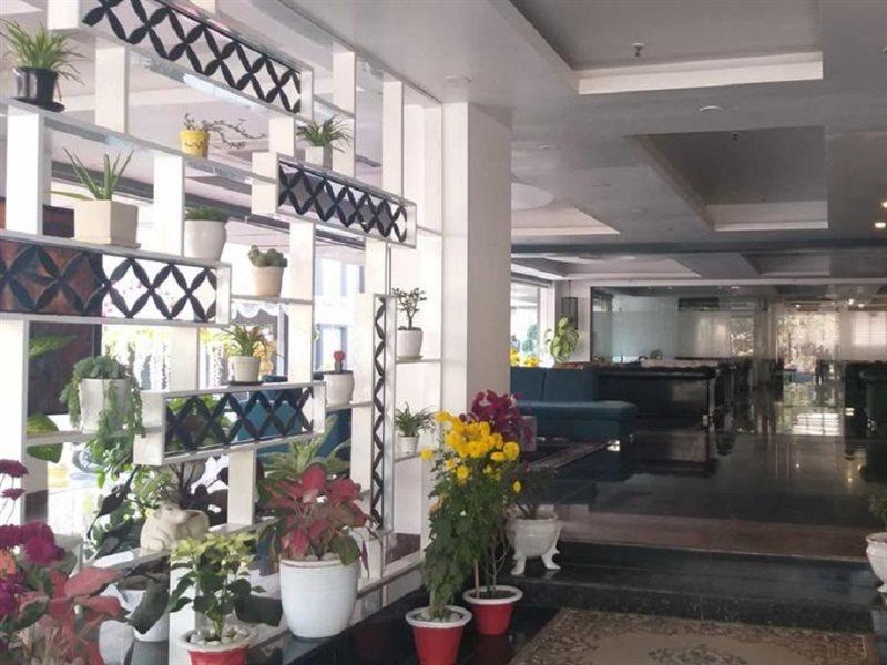 Hotel Vaibhav Waranasi Zewnętrze zdjęcie