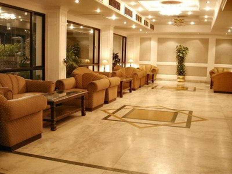 Hotel Vaibhav Waranasi Zewnętrze zdjęcie