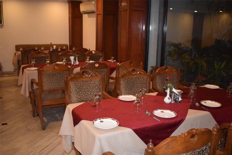 Hotel Vaibhav Waranasi Zewnętrze zdjęcie
