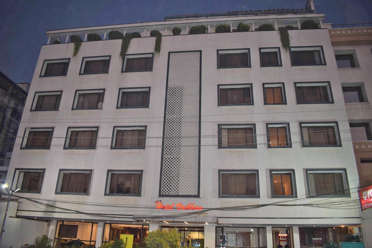 Hotel Vaibhav Waranasi Zewnętrze zdjęcie