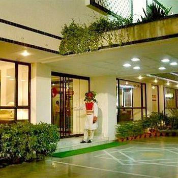 Hotel Vaibhav Waranasi Zewnętrze zdjęcie